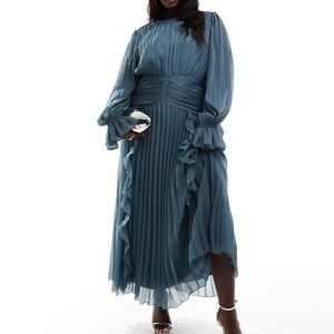 Curve high neck ruched belt detail maxi dress (NWT)